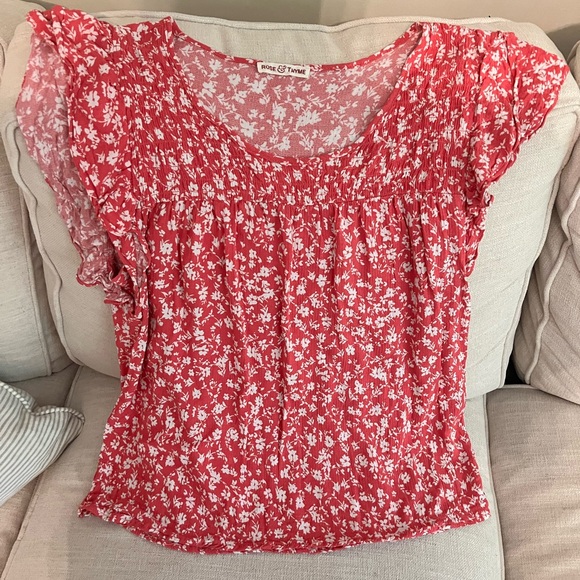 rose and thyme Tops - Women’s Size Medium Rose and Thyme Floral short sleeve Blouse Pink